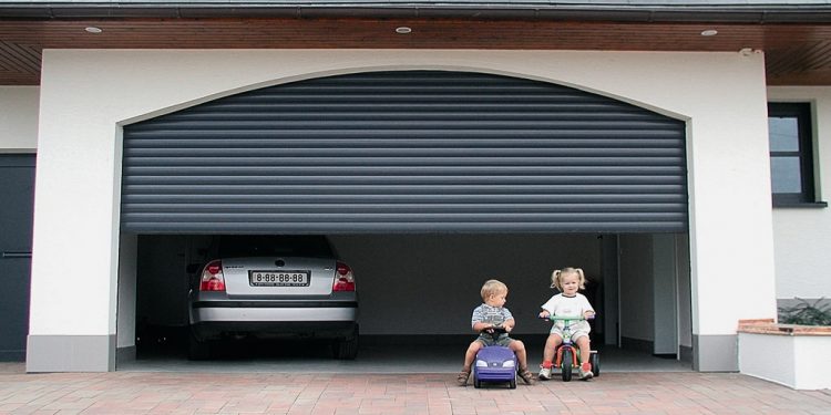 5 Garage Door Maintenance Tips All Home Owners Should Know