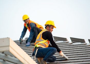 Professinals replacing roof