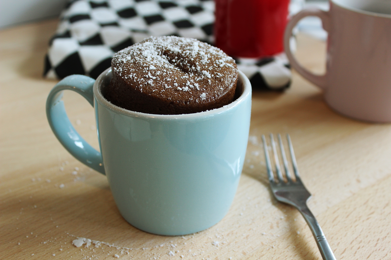 Кекс кружки за 5 минут. Кекс Mug Cake. Орео с молоком в микроволновке. Как сделать торт в кружке за 5 минут в микроволновке. How to make a Chocolate Mug Cake.