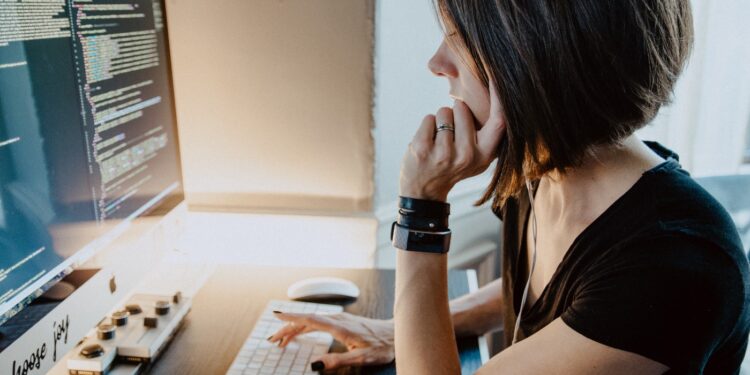 What Should You Look For When Choosing a Developer?