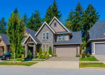 How to Find Affordable West Coast Housing