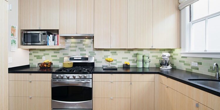 Should You Buy Laminate Cabinet Doors for Your Kitchen?