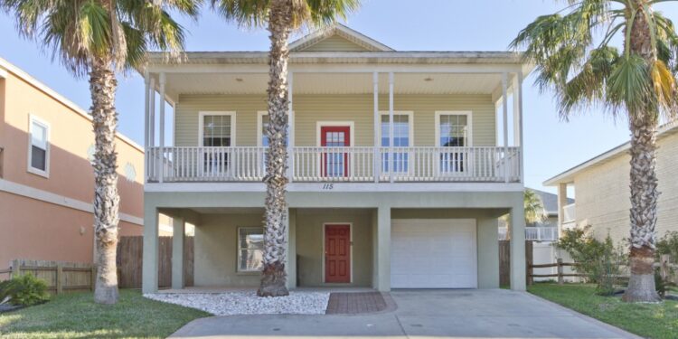 Reasons To Buy Condos on South Padre Island, TX