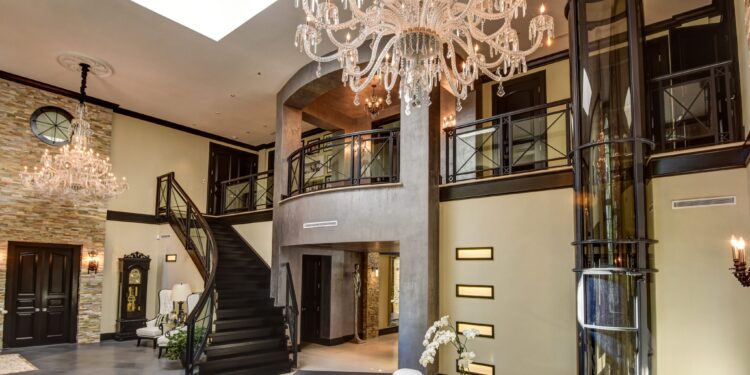 The Benefits of Installing An Elevator in Your Home