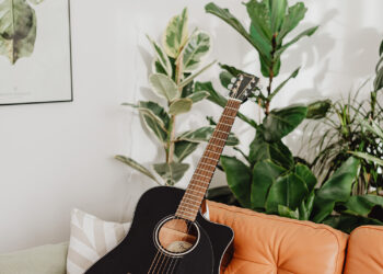 How to use Neon signs in your home design?