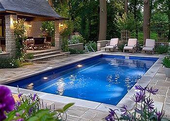 Top 10 Reasons To Choose A Fibreglass Pool For Your Backyard