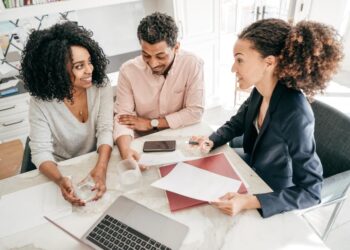 6 Steps to Becoming a Successful Real Estate Agent in Florida