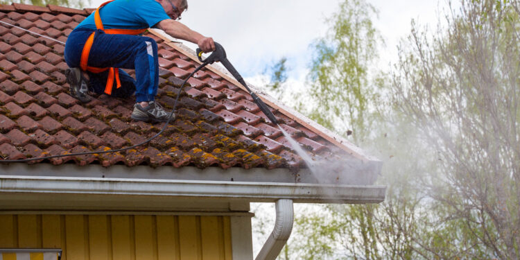 7 Exterior Cleaning Tips That Work For Any Season