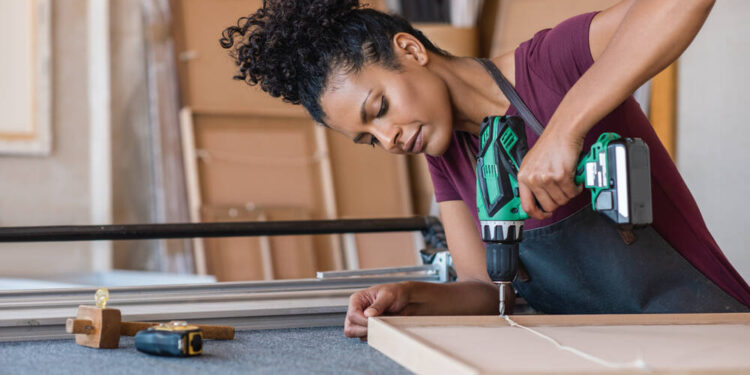 7 Woodworking Power Tools Every DIYer Should Own