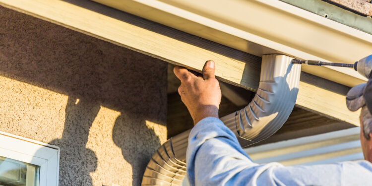 How Much Does It Cost To Repair Your Eavestrough?