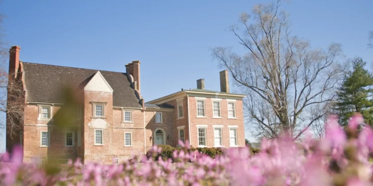 How To Clean A Historic Home