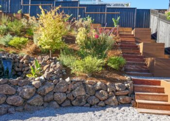 12 Landscaping Ideas for Woodside’s Hillside Properties