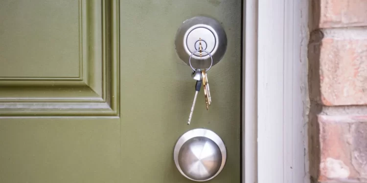 Things to keep in mind while unlocking the door