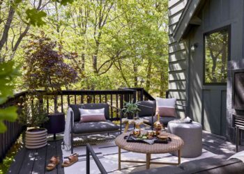Transform Your Patio: 7 Stylish Outdoor Blind Ideas for Any Budget