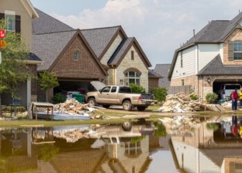 How to Maximize a Water Damaged Home Purchase