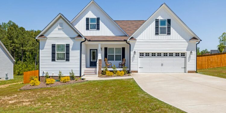 The Benefits Of Insulated Garage Doors For Your Home