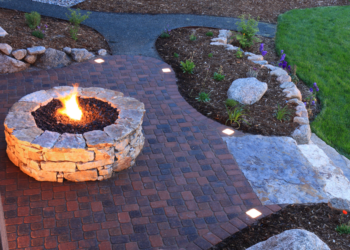 6 Steps To Make A Backyard Fire Pit