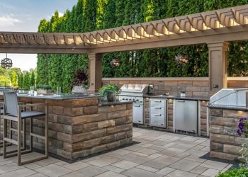 Things to Include in An Outdoor Kitchen Space