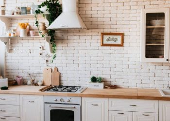 Kitchen in white