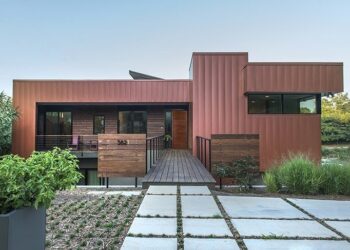 What Are the Benefits of Insulated Metal Wall Panels?