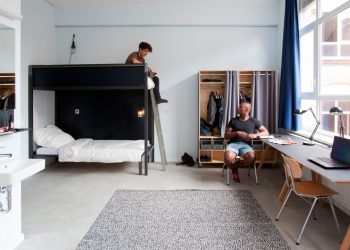 Simple Ways to Spruce Up a College Dorm