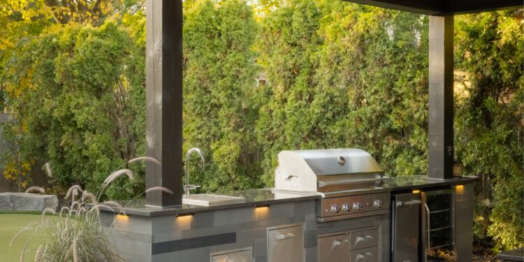 7 Reasons To Shift To An Outdoor Kitchen
