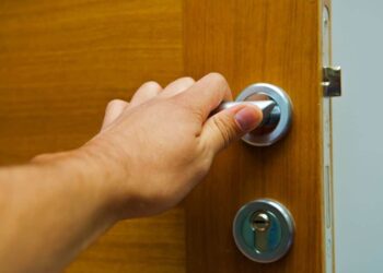 Unlock door with hole