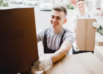 What Requirements Must Professional Movers Meet