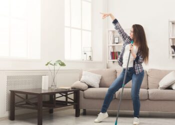 8 Ways a Professional Carpenter Can Help You With Your Home Projects