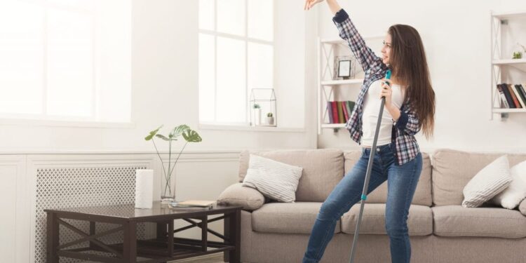 8 Ways a Professional Carpenter Can Help You With Your Home Projects