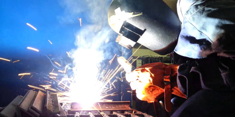 AC Vs. DC TIG Welder – Which one is best for you?