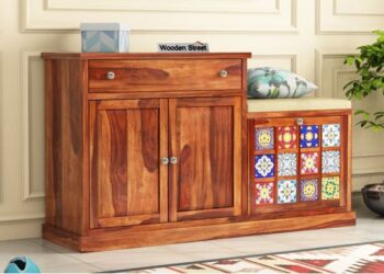 Understanding the benefits of buying a wooden shoe rack online