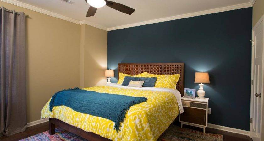 Бирюзово-голубая и желтая спальня