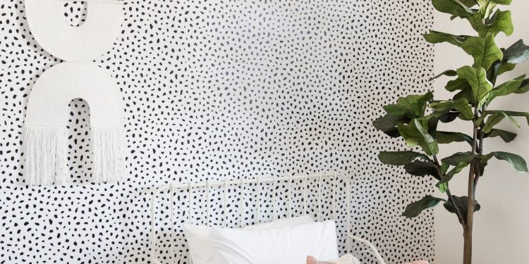 dots_kids_peel_and_stick_wallpaper