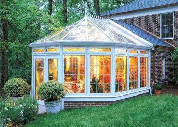 Conservatories, Solariums and Sunrooms: How Are They Different and Which Is Best for My Home?
