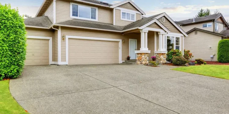 How to Choose the Best Driveway Replacement Contractors for Your Home