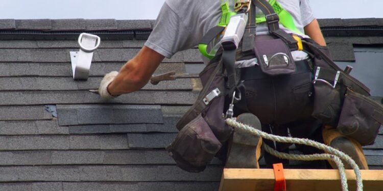 Select The Right Roofing Company For Your Home
