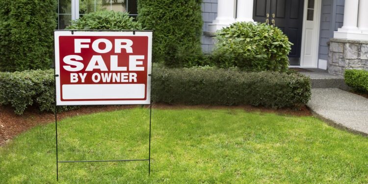 How to sell your house without a realtor: A complete guide