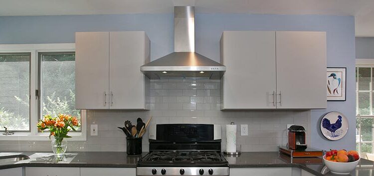 Choosing An Appropriate Kitchen Range Hood for Your Needs