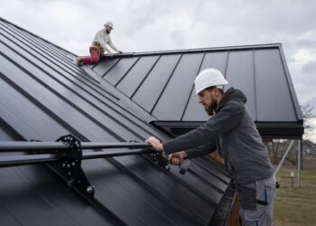 The Value and Advantages of Expert Commercial Roof Repair