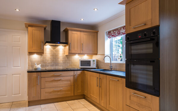 Practical Benefits of a New Oak Worktop  