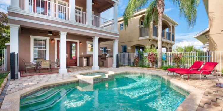8 Property Pitfalls to Avoid When Buying a Vacation Home