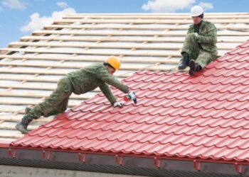 Pros and Cons of Servicing Your Roof 