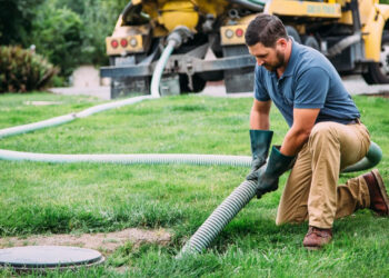 Reasons You Should Hire an Professional to Maintain Your Septic Tank