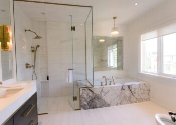 Installing sliding glass shower doors: A quick guide