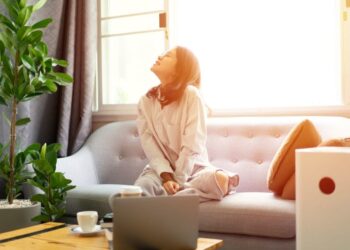 3 Tips to Get Rid of Smoking Smell in the Room