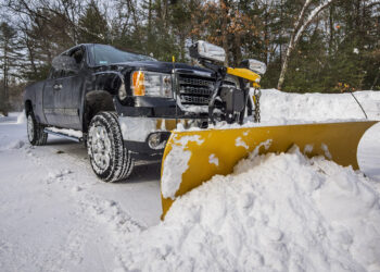 Property Manager’s Guide to Commercial Snow Removal