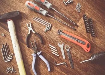 WHAT TOOLS YOU MUST HAVE AT HOME