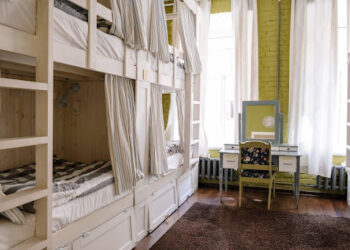 How to Decorate Your College Dorm Room