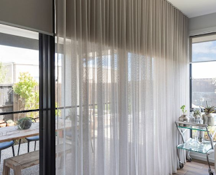 white curtain touch the floor